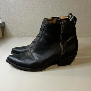 Frye Sacha Moto Shortie Black Leather Ankle Boots Women's Size 10